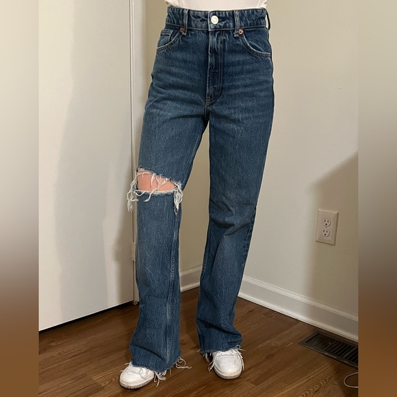 medium wash 90s relaxed zara jeans - Picture 1 of 3